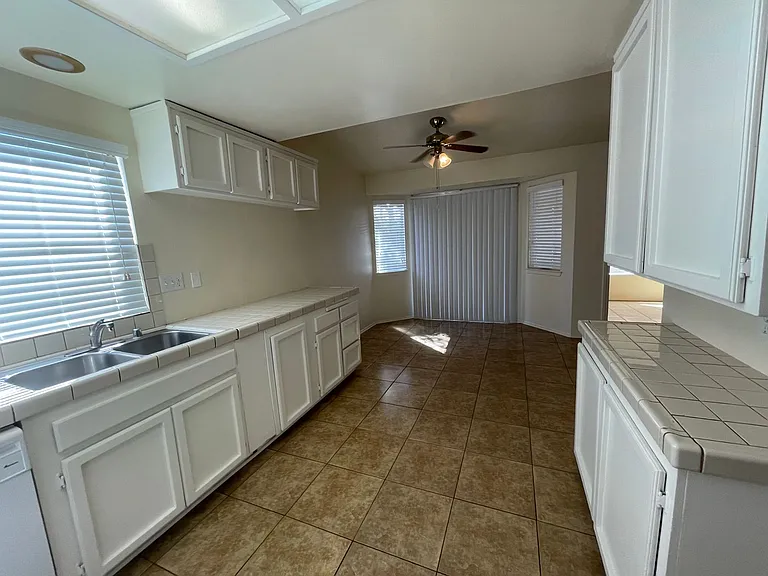 10246 Arroyo Ave — Photo 64