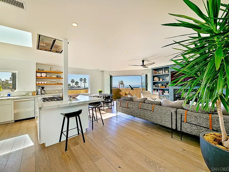 231 Bonair St — Photo 14