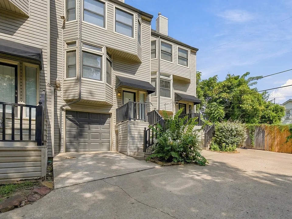 1225 S Lawton Ave