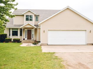 2220 58th St #4, Fennville, MI 49408