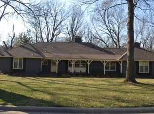 9804 Sagamore Rd, Leawood, KS 66206