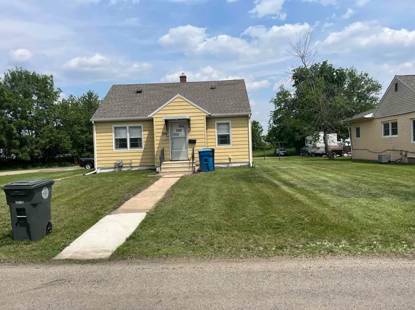 354 Idaho St, Waterloo, IA 50703