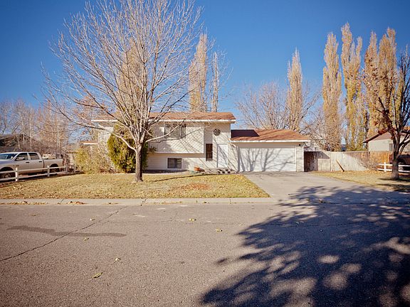 5th image of 561 Sun Valley St