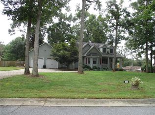 22 Arbor Springs Dr, Taylorsville, NC 28681