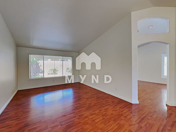4th image of 2660 W Camino Del Deseo
