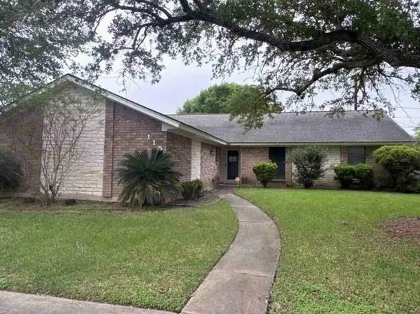 115 Santa Fe, Victoria, TX 77904