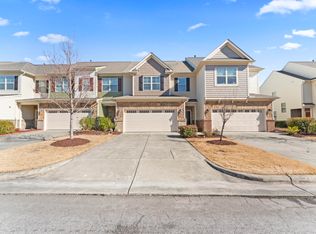 525 Whitworth Ln, Morrisville, NC 27560