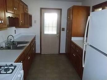 5th image of 2306 Francine Ave
