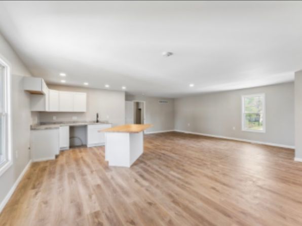 923 North St #1