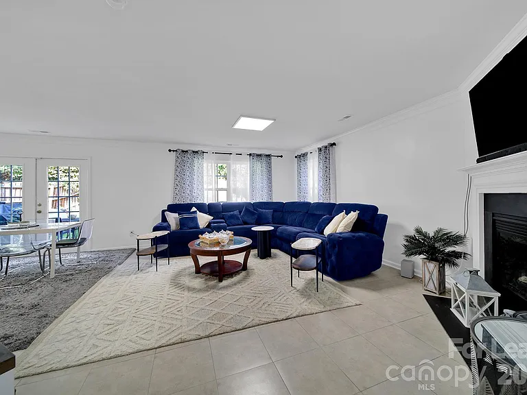 10541 Haddington Dr NW — Photo 9