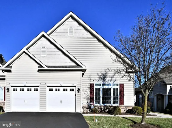 113 Lincoln Dr #230, North Wales, PA 19454