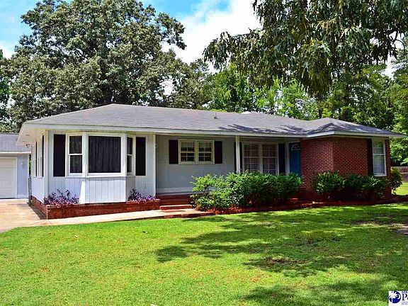 4th image of 132 Burchwood Cir