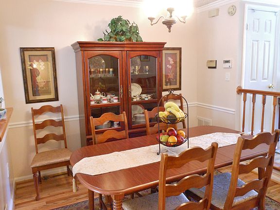 4th image of 11574 Hill Meade Ln