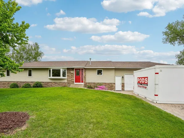 6201 Laurene Ave, Lino Lakes, MN 55014
