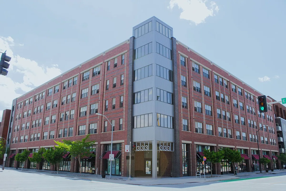 Building Photo - East Village Square