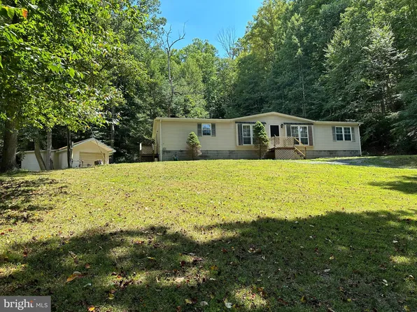 9719 Northwestern Pike, Augusta, WV 26704
