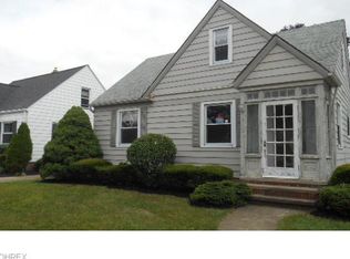 3101 Joslyn Rd, Cleveland, OH 44111