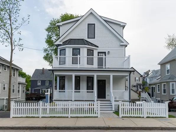 66 Farquhar St #2, Roslindale, MA 02131