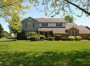 1315 Taylor Ridge Ct, Erie, PA 16505