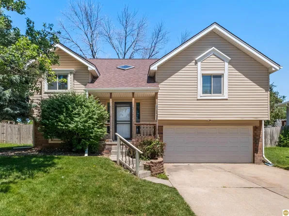 14614 Borman St, Omaha, NE 68138