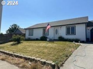 166 Pine Tree Ave, Umatilla, OR 97882