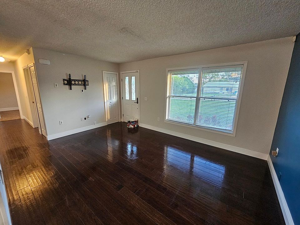 927 Jacaranda Dr, Lady Lake, FL 32159 Zillow