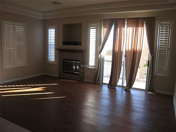 4th image of 205 Kaelyn St Unit 2