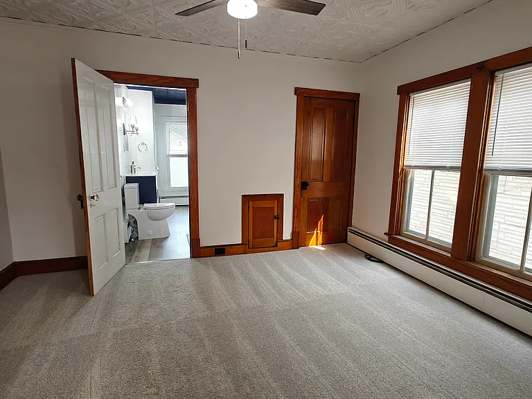 118 Shaw Ave — Photo 23