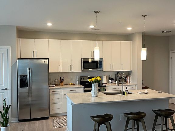 3rd image of 2509 N Davidson St #413