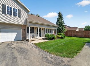 867 Chandler Ln, Sun Prairie, WI 53590