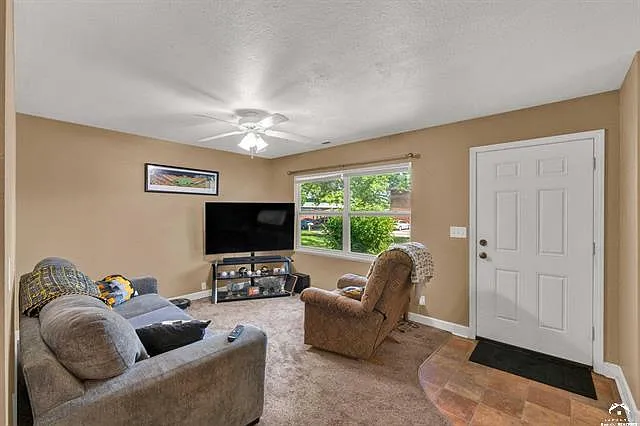 1011 W 24th St #1011 — Photo 37