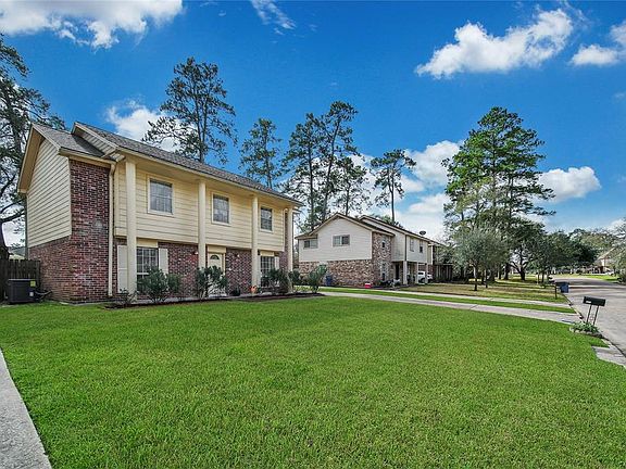4th image of 8311 Autumn Willow Dr