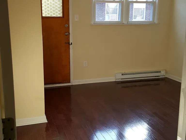 1708 Mifflin St — Photo 15