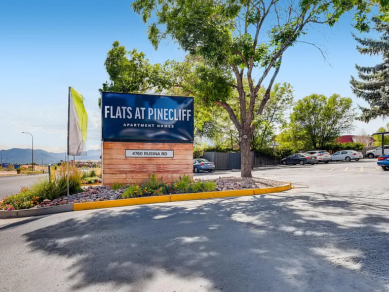 Flats at Pinecliff — Photo 30