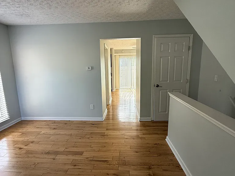 Deercrest Ct — Photo 7