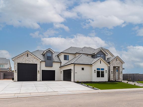 4th image of 674 Queensridge Dr