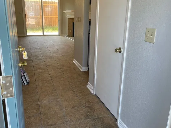 722 W Collins St, Denton, TX 76201