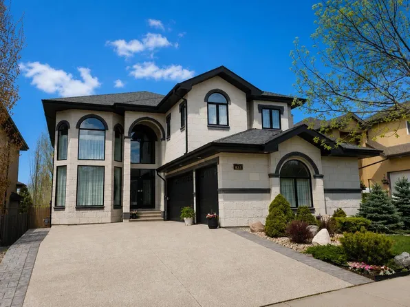 831 Hollands Lndg NW, Edmonton, AB T6R 3S9