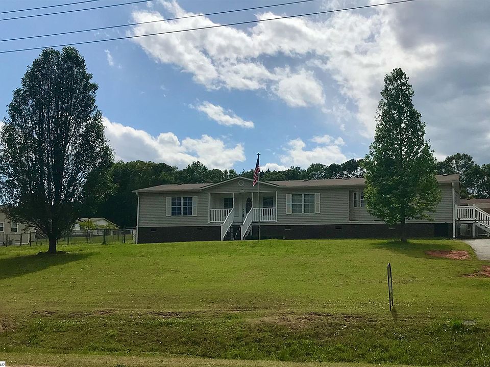 1st image of 2413 Country Club Rd