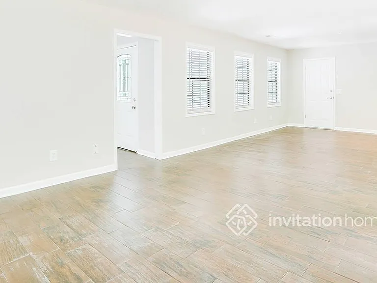 5065 Shannon Way SW — Photo 6