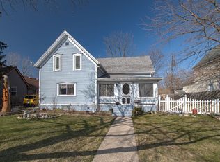 416 Wetmore St, Howell, MI 48843