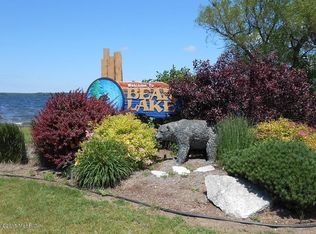 7320 Norconk Rd, Bear Lake, MI 49614