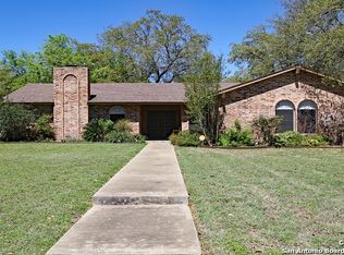 1502 30th St, Hondo, TX 78861