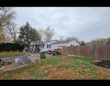 1835 Old Madisonville Rd, Henderson, KY, 42420