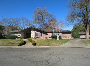 1233 Macaulay Cir, Carmichael, CA 95608