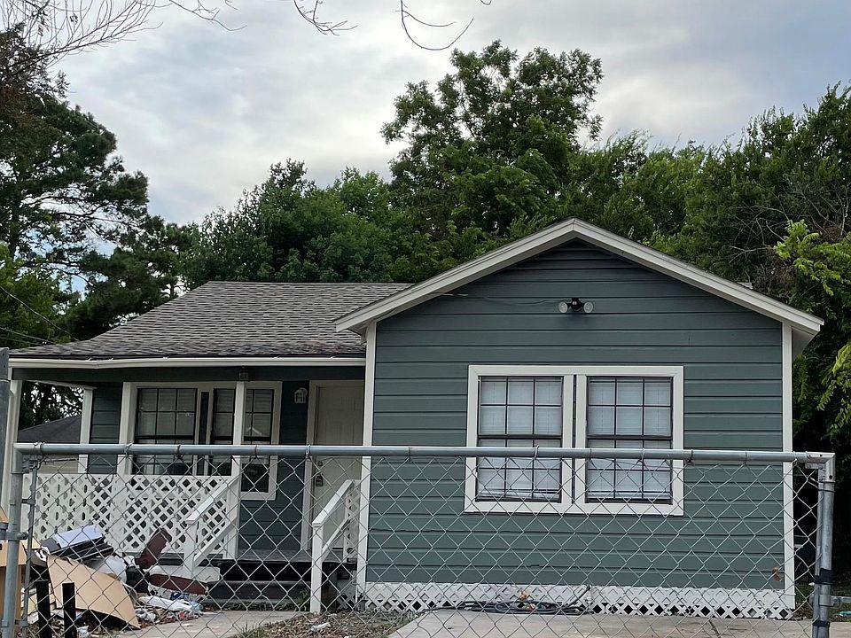 1st image of 1403 Ash St