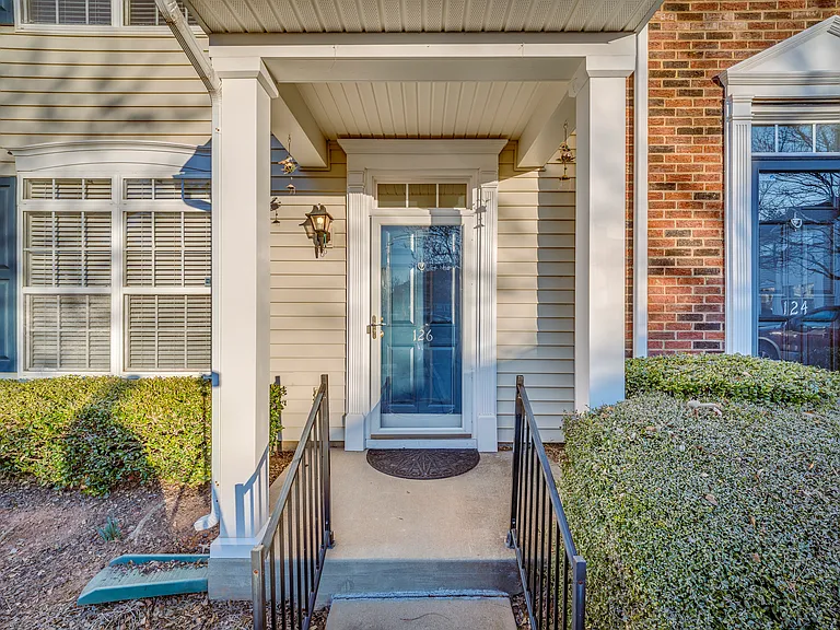 126 Bumble Cir — Photo 3