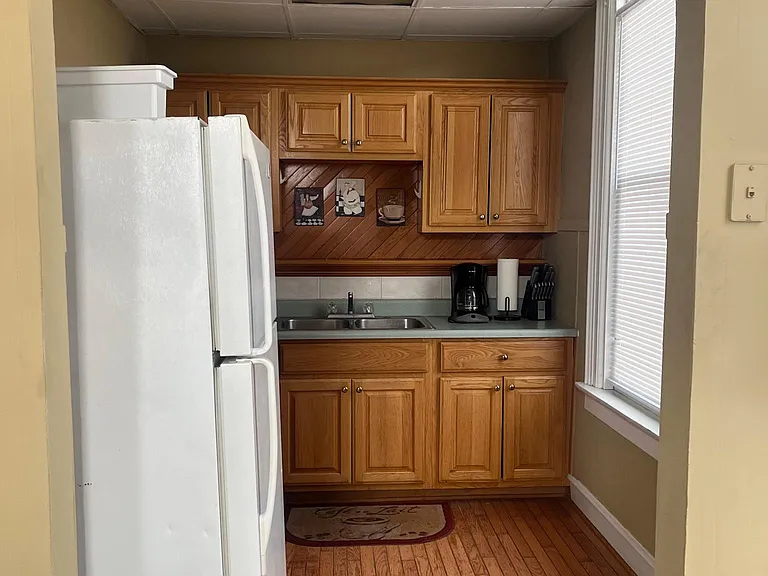 232 S Main St #1 — Photo 5