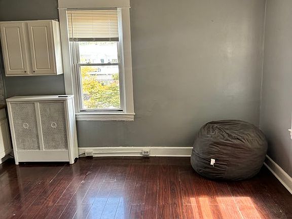 4th image of 2920 Overland Ave APT 2