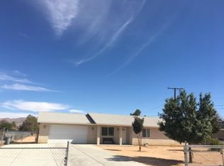 14071 Pawnee Rd, Apple Valley, CA 92307